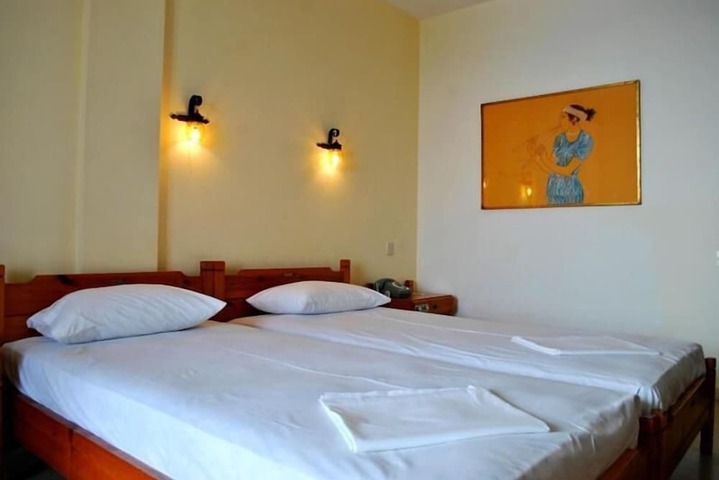 Room 15 of 59