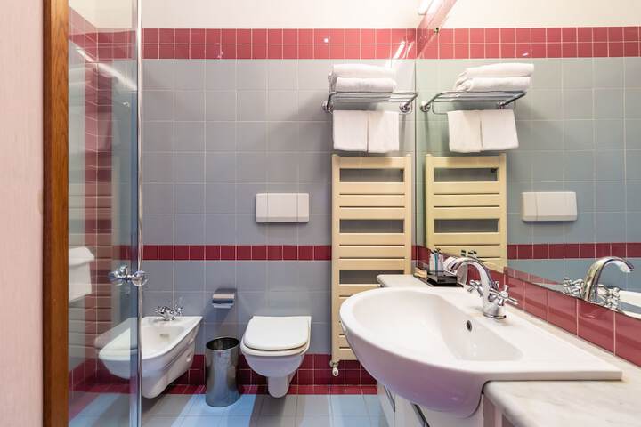 Clean Restrooms