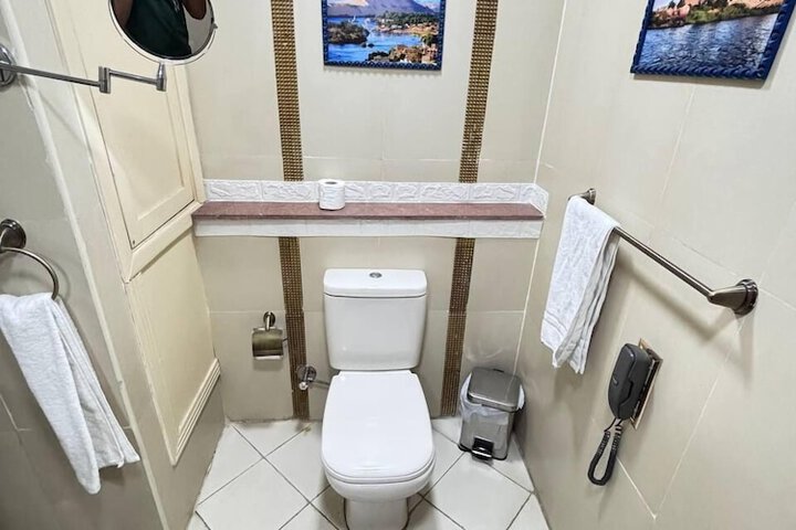 Room 75 of 117