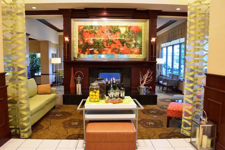 Entrance & Lobby