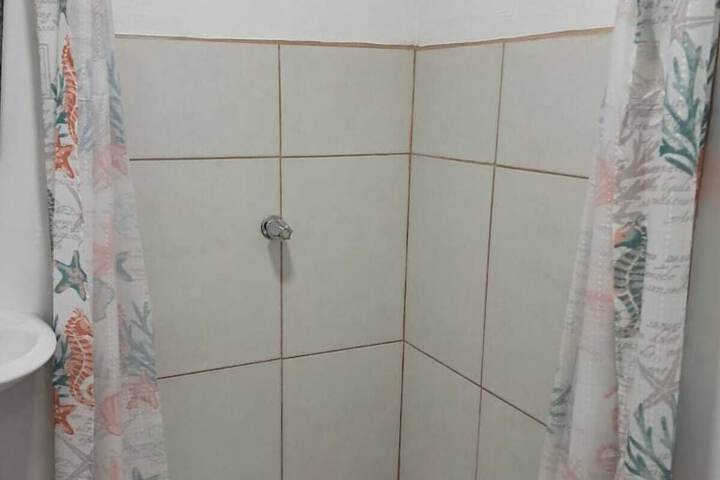 Room 16 of 30
