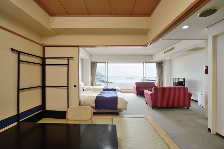 Room 7 of 39