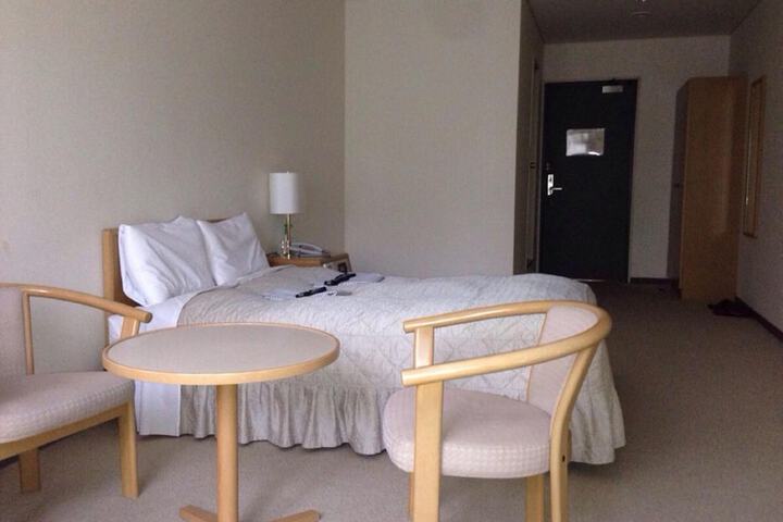 Room 7 of 22