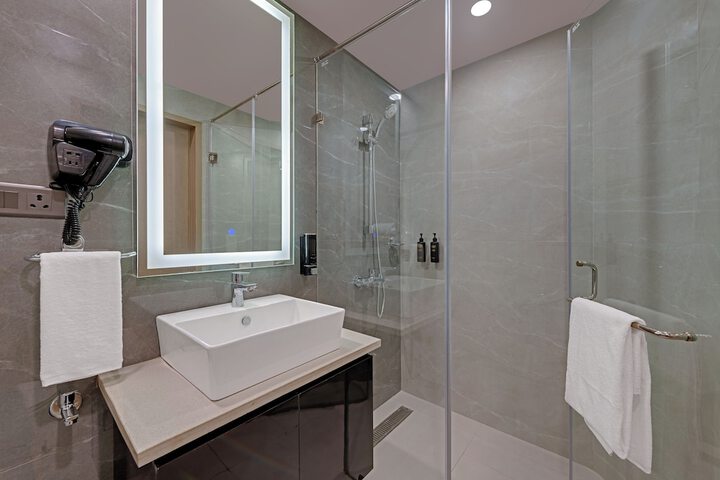 Room 17 of 26