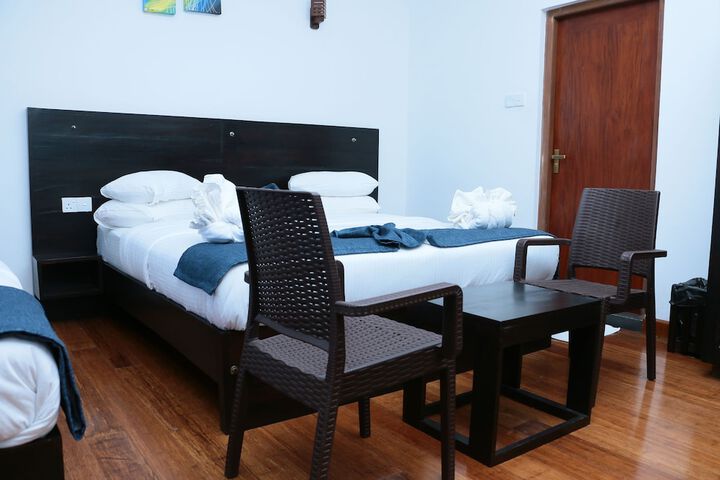 Room 10 of 34