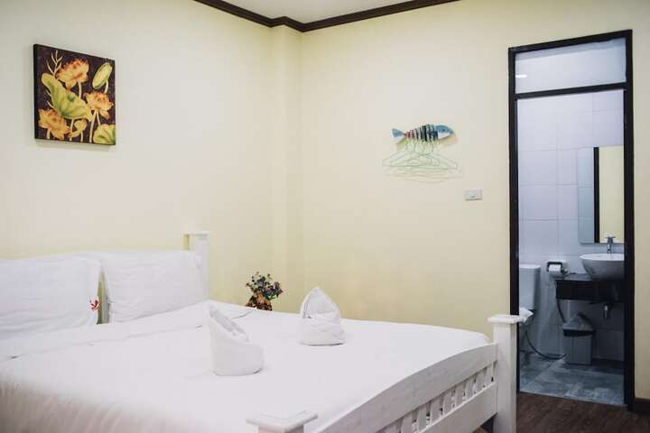 Room 20 of 65