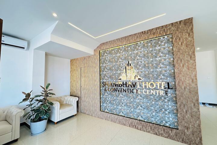 Hotel Interior 7 of 94