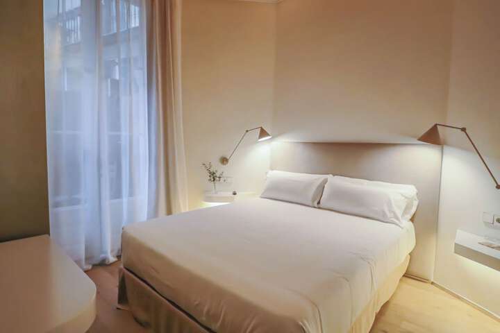 Room 4 of 70