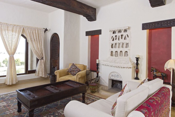 Room 16 of 65