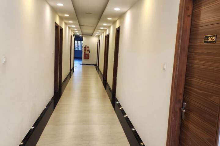 Hotel 12 of 12