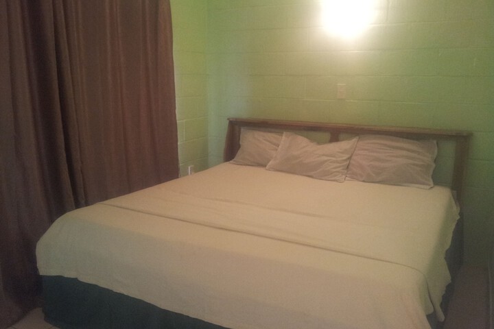 Room 2 of 32