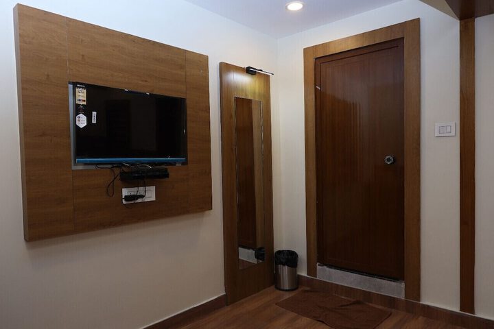 Room 3 of 30