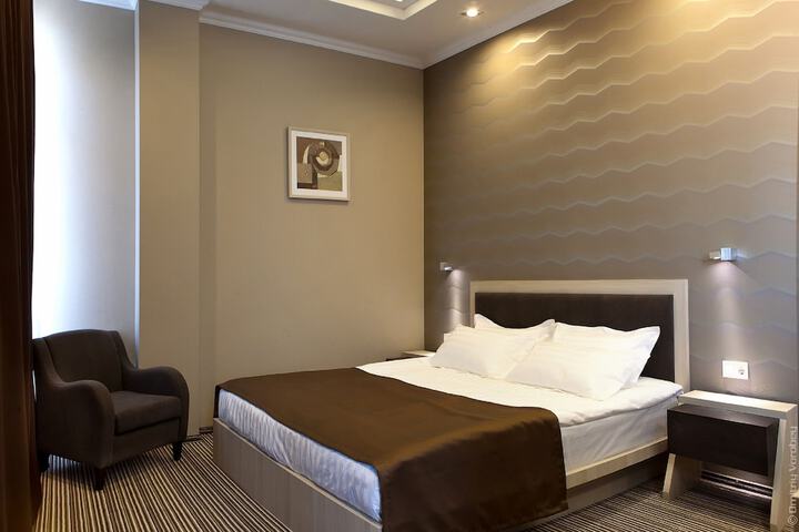 Room 5 of 34