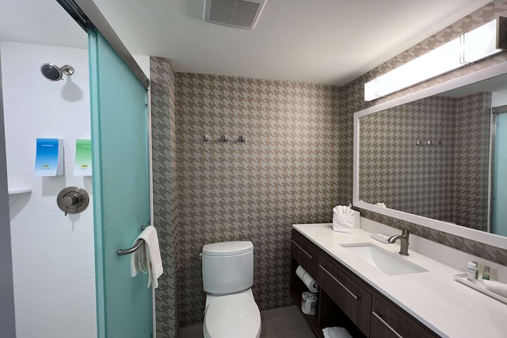 Bathroom shower