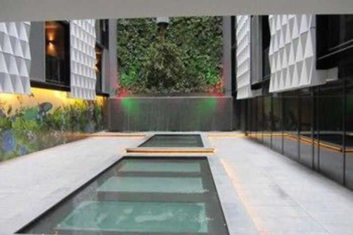 Hotel Exterior 6 of 22