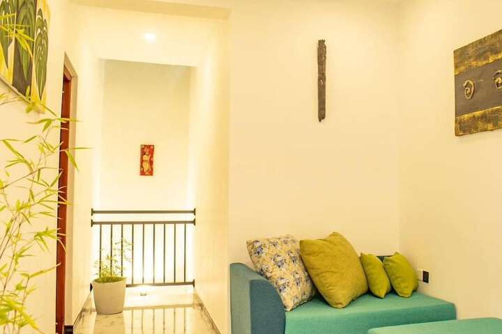 Room 7 of 14