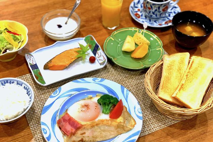 Breakfast/Coffee Service 13 of 27