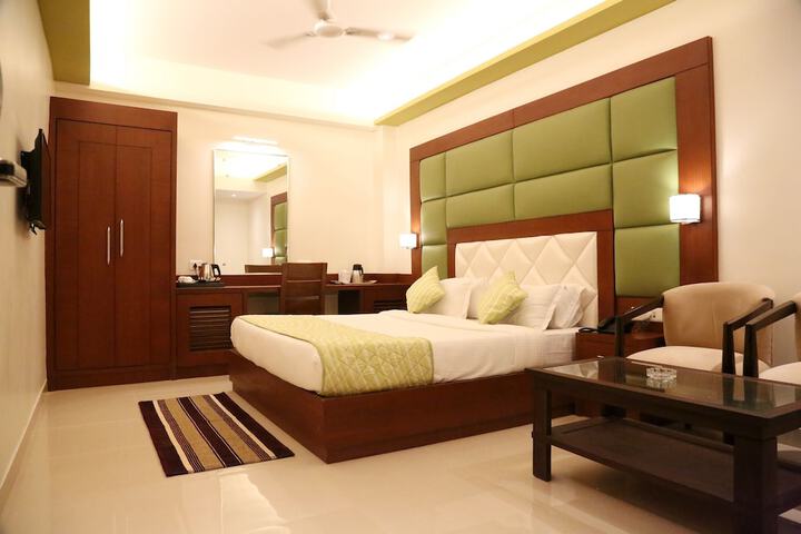 Room 4 of 46