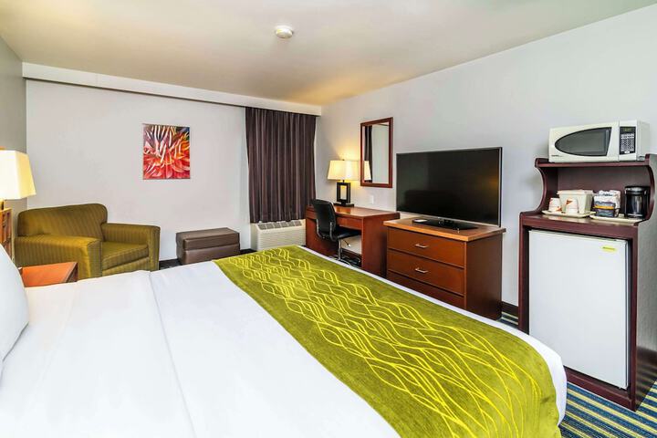 Room 15 of 35