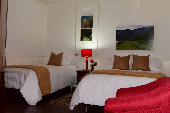 Room 3 of 72