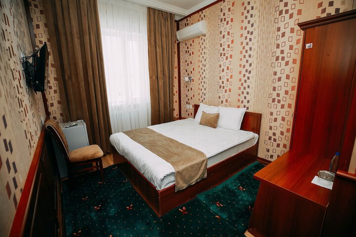 Room 10 of 41