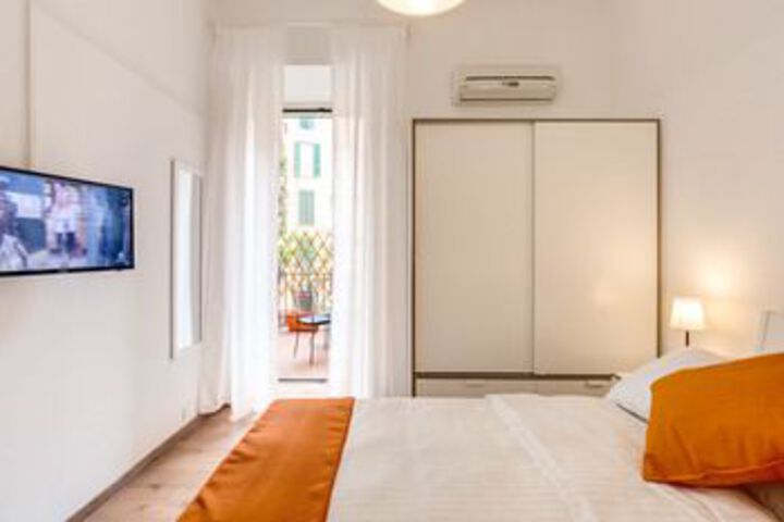 Room 13 of 35