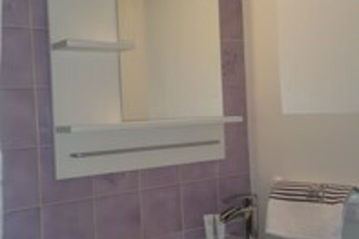 Room 12 of 65