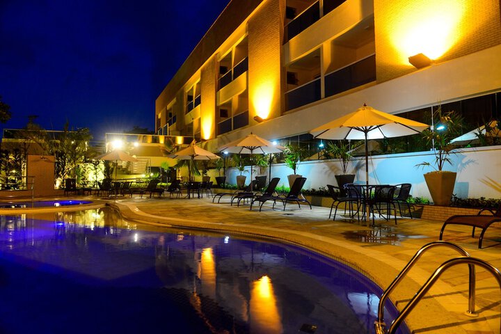 Pool Hotel
