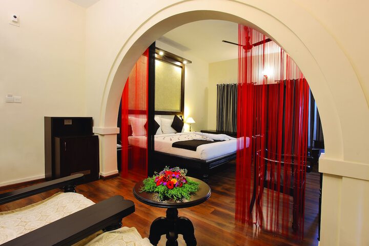 Room 2 of 23