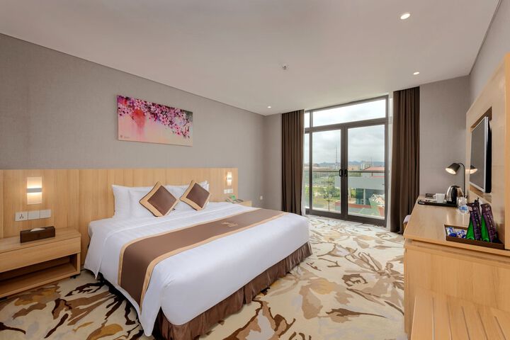 Room 21 of 122