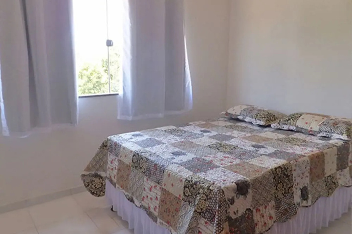 Room 4 of 13