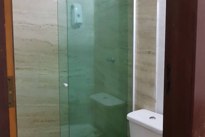 Room 52 of 79