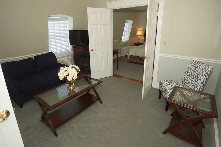 Room 35 of 51