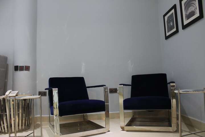 Room 50 of 68