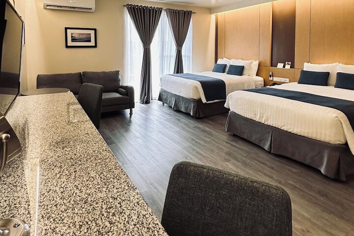 Room 12 of 40