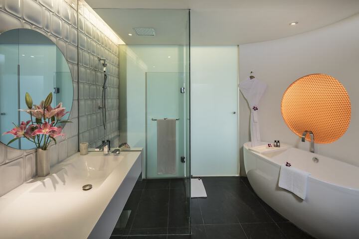 Clean Restrooms