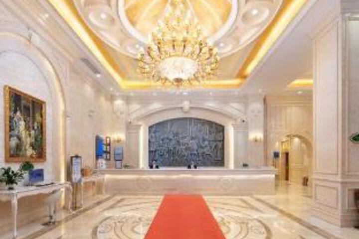 Vienna Hotel (Longhui High-speed Railway Station)