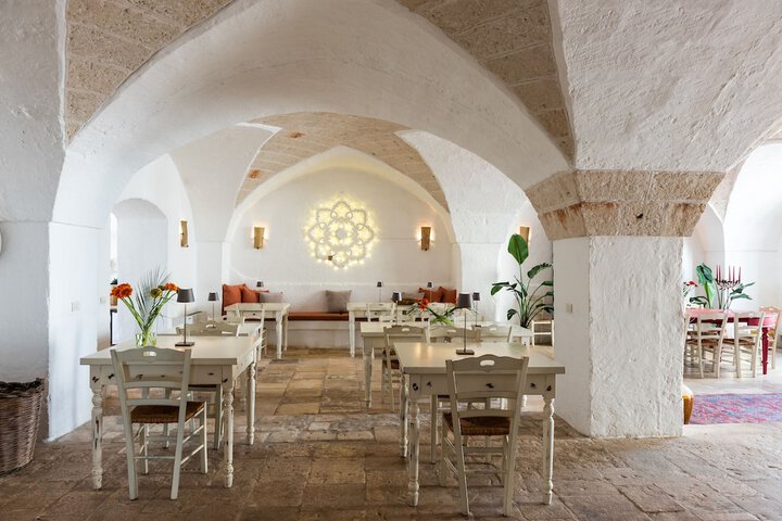 Dining 94 of 136