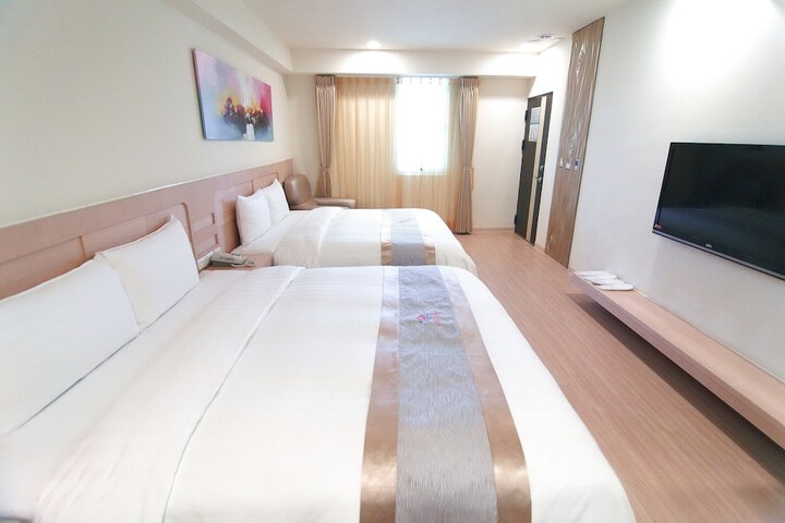 Room 15 of 74