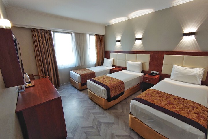 Room 29 of 65