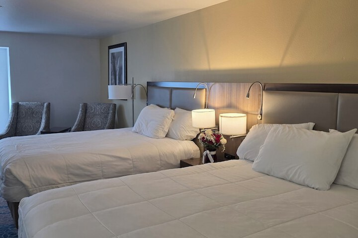 Room 11 of 30