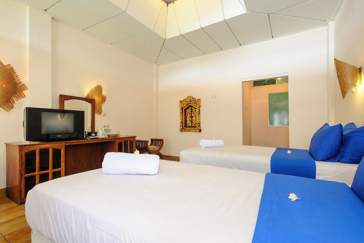 Room 6 of 82