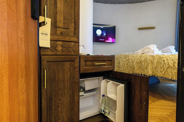 Room 9 of 21