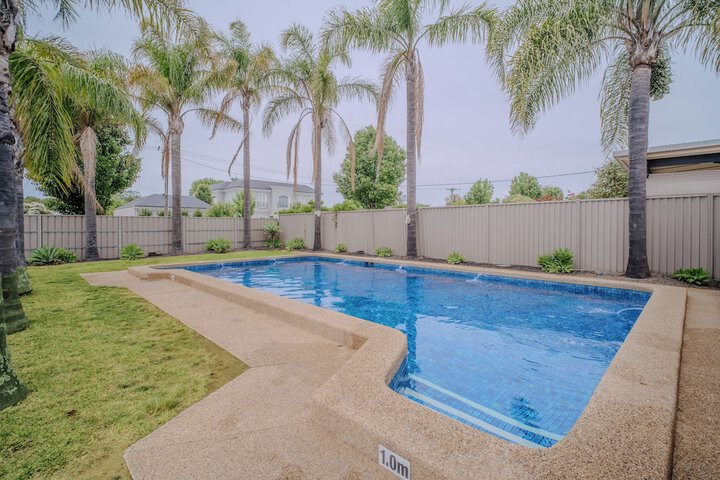 Pool 38 of 42