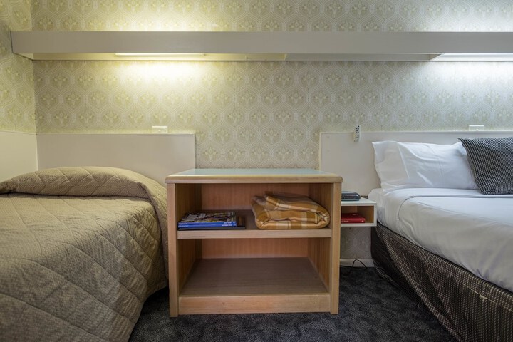 Room 18 of 64