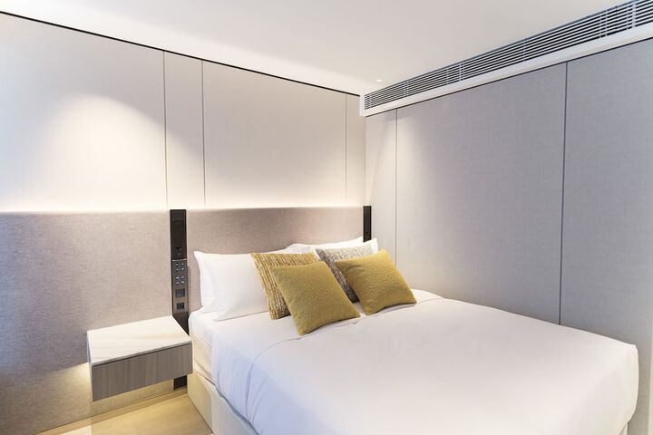 Room 17 of 26