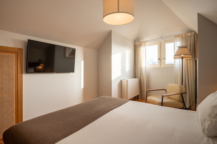 Room 50 of 85