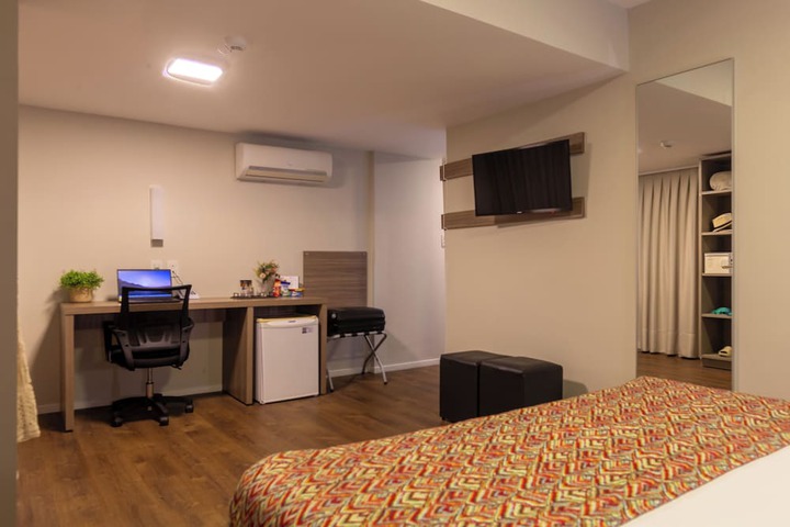 Room 49 of 162