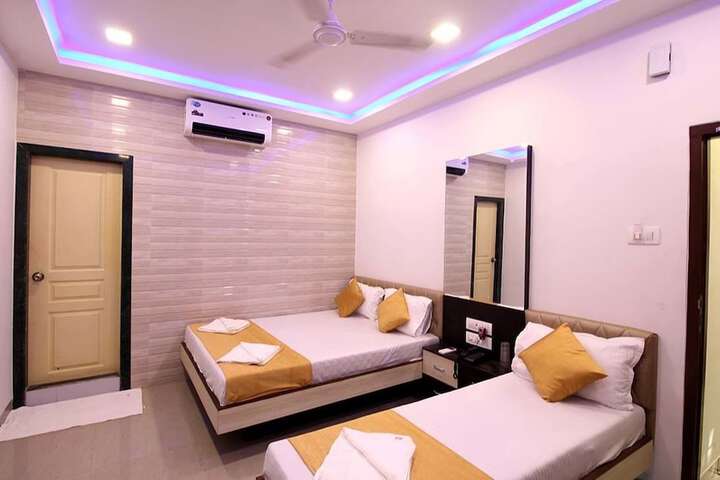 Room 14 of 19