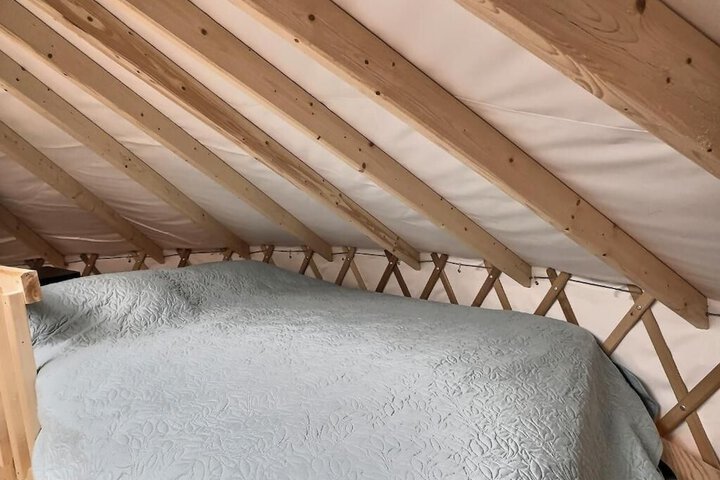 Room 2 of 33